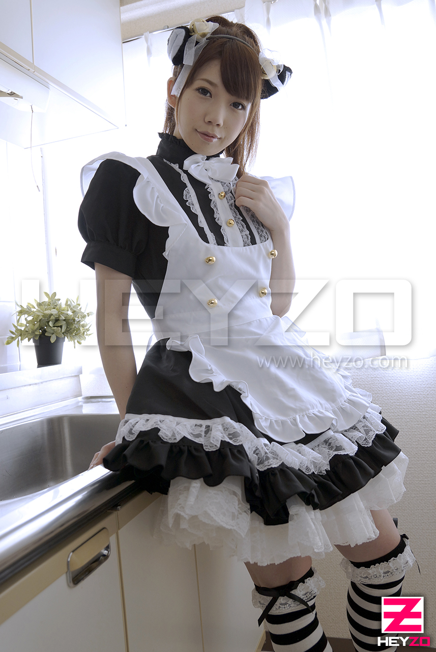 もち肌美少女なつのご奉仕メイド