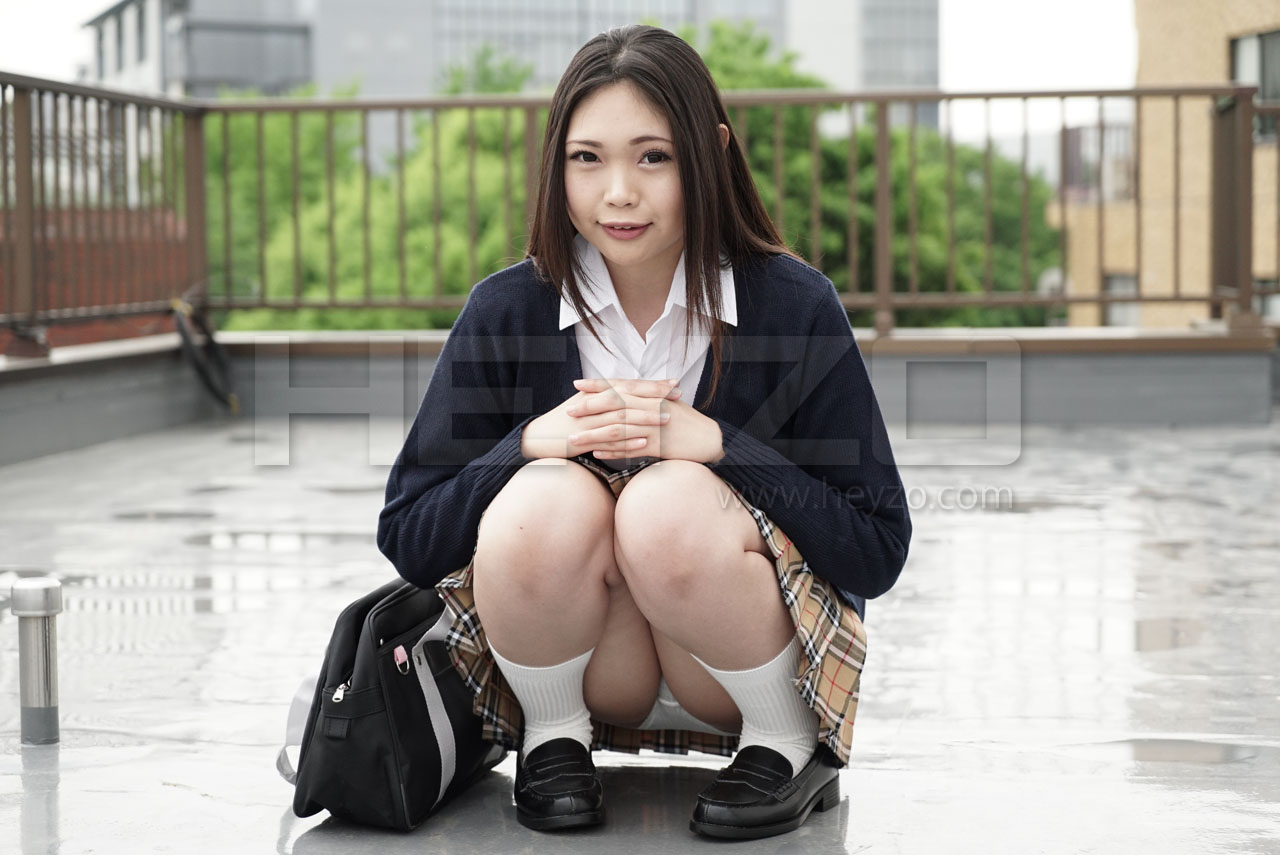 制服娘にイタズラしちゃった!