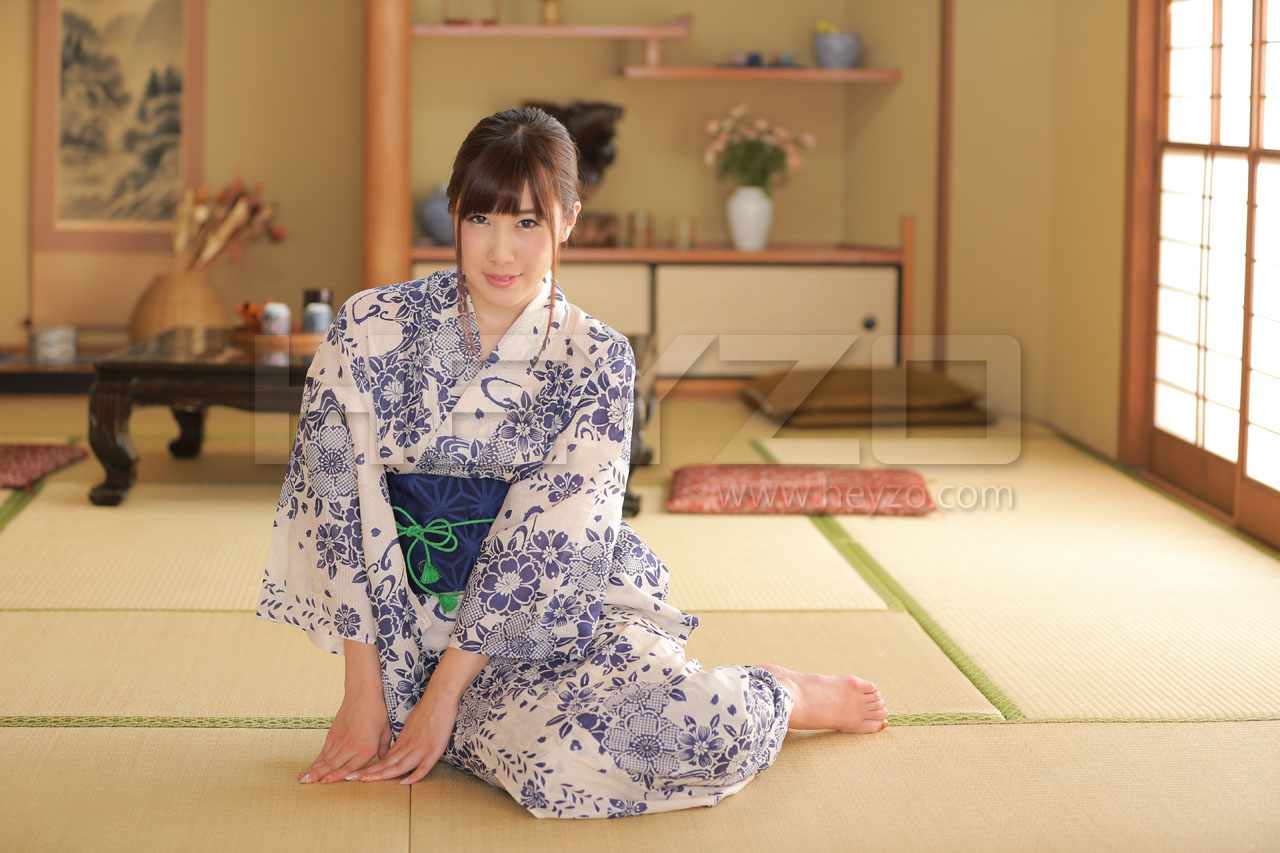 美人女将の極上サービス～噂の中出し宿～