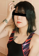 美巨乳素人美女に競泳水着を着せてイカせてみた！